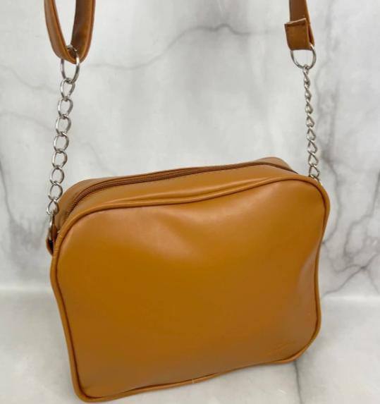 BANDOLERA CON CADENA